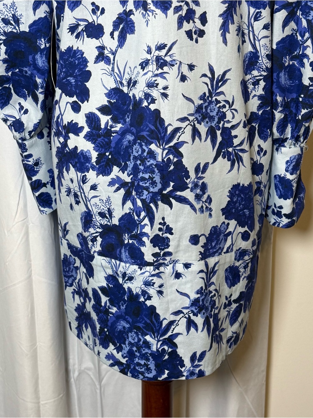 Tuckernuck Sapphire Bloom Bella Floral Bow Dress Medium NWT - Picture 13 of 16